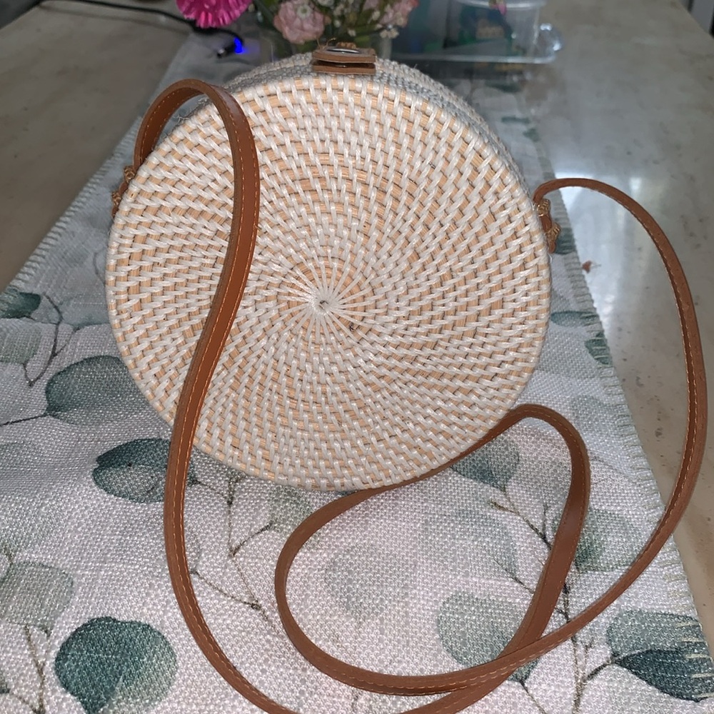 Round Woven Bag with Tan Strap - Picture 3 of 8